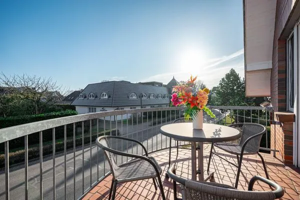 möblierter Südbalkon  Bahnhofstraße 10 - Wohnung 3