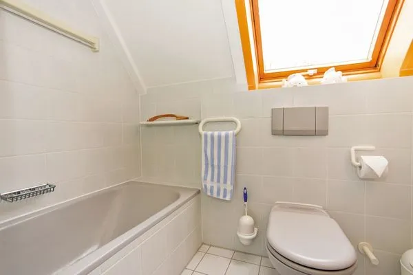 Bad (1.Etage)  Haus Irene  Whg. 01