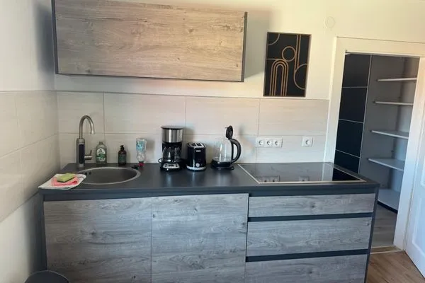 Küche / Küchenzeile  Charmantes Appartement "Florian" mit 3 Schlafzimmern in Bernburg