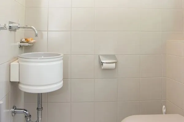 Gäste-WC  Silbermöwe Haus 02