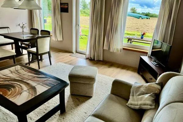 Wohnzimmer  Grüne Wiese