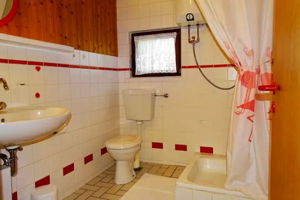 Badezimmer  Tannengrün