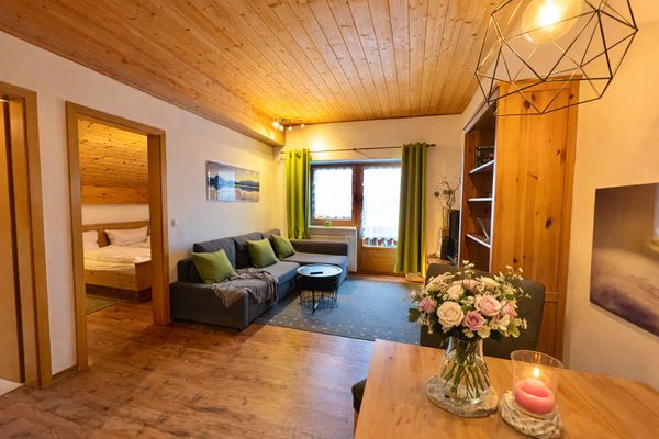  Ferienwohnung Forggenseeblick Ferienwohnungen in Schwangau - Wohnzimmer