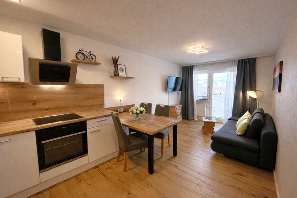  Ferienwohnung Felsenschwalbe Ferienwohnungen in Pfronten - Wohnzimmer