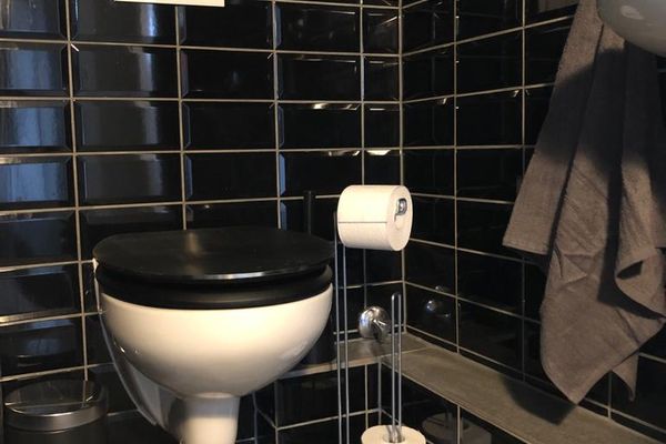  Justs Place Garding - Badezimmer