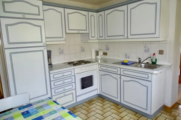 Küche / Küchenzeile  unterm Reet