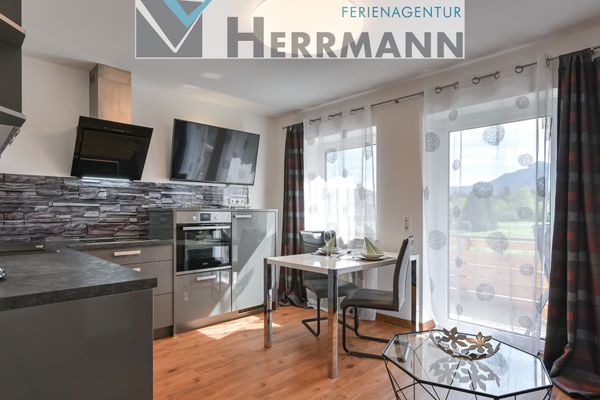 Landhaus Schlossblick Ferienwohnung Herzstück  - 