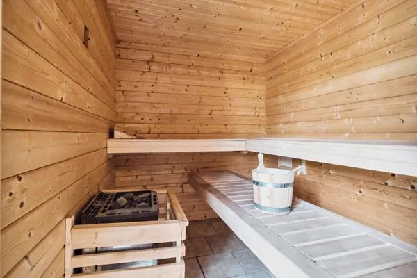 Finnische Holz-Sauna für 4 bis 6 Personen  Landhaus Markerup