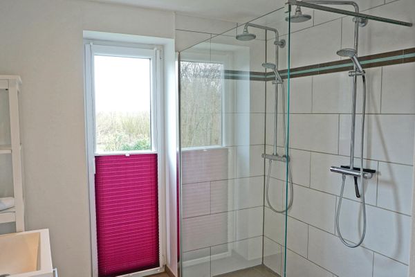  Sonnenhaus Tating - Badezimmer