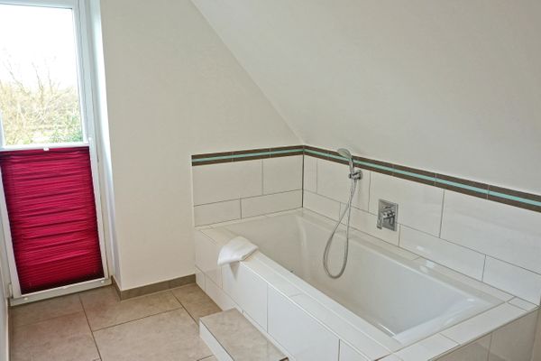  Sonnenhaus Tating - Badewanne