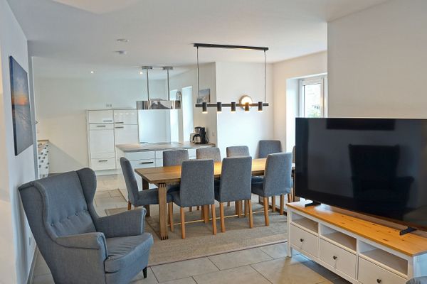  Sonnenhaus Tating - Ess- und Wohnbereich