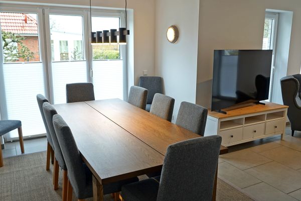  Sonnenhaus Tating - Esstisch