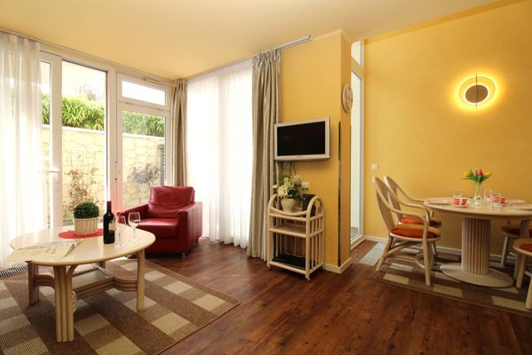  Appartementhaus Villa Patricia Fewo 3 Kühlungsborn-Ost - Wohnzimmer