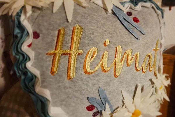 Dekoratives Detail  Alpenrose - Feriendorf Via Claudia Haus 53