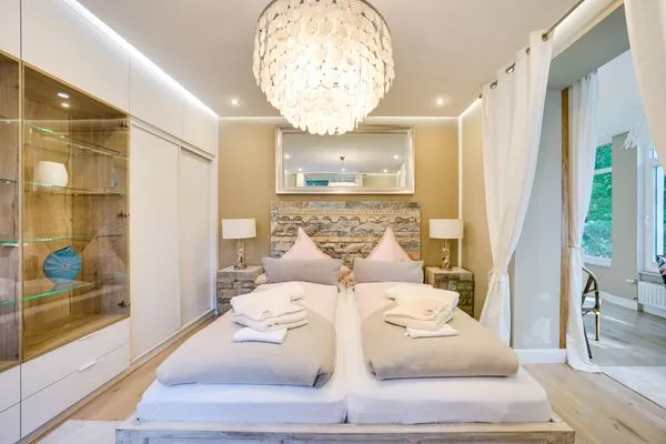 Schlafzimmer  Wald & Meer Apartments, FeWo II: Waldblick