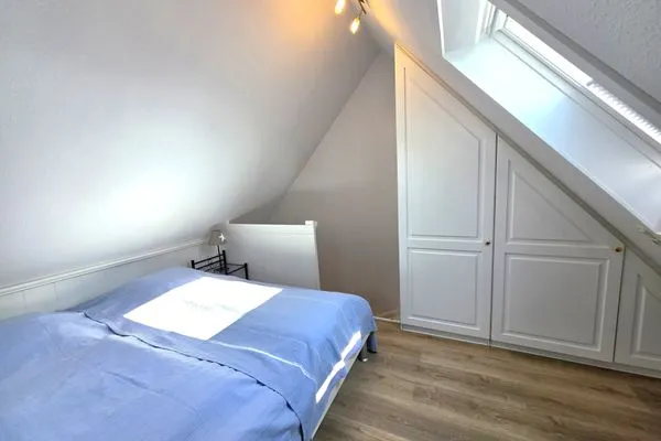 Schlafzimmer  Eulenkamp 8 c - DHH rechts