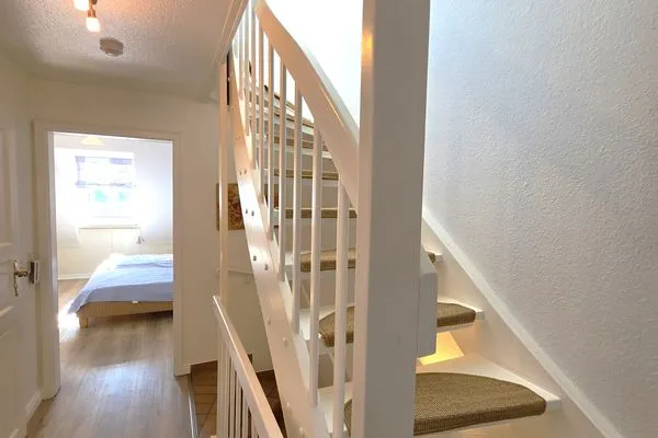 Empfang  Eulenkamp 8 a - DHH links