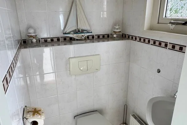  EuroParcs Schoneveld / Breskens Huis Zeemeeuw mit Zaun Haus Nr. J250