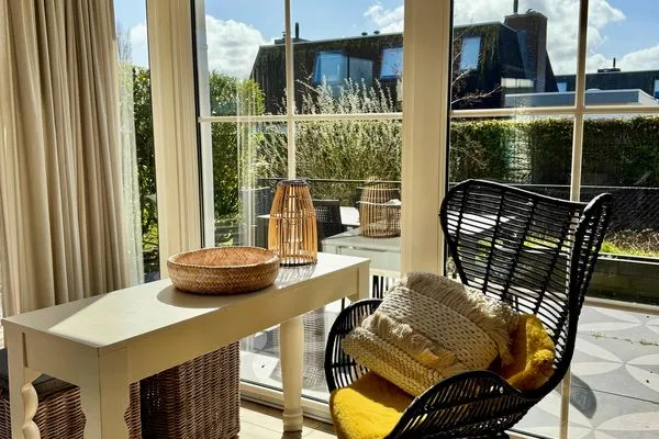  EuroParcs Schoneveld / Breskens Huis Zeemeeuw mit Zaun Haus Nr. J250