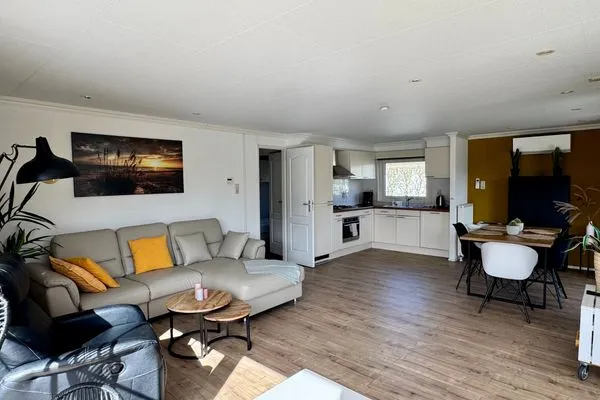  EuroParcs Schoneveld / Breskens Huis Zeemeeuw mit Zaun Haus Nr. J250