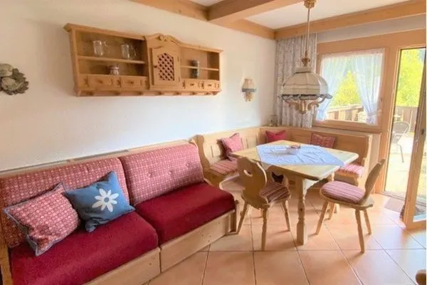 Wohnzimmer mit Schlafsofa  Bergidyll 9 by Alpenidyll Apartments