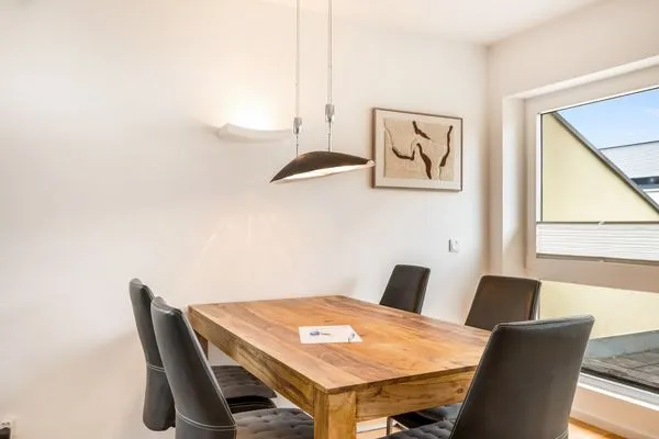 Ferienhaus Bahnhofstrasse Ferienwohnung Morgensonne Langenargen - Essbereich