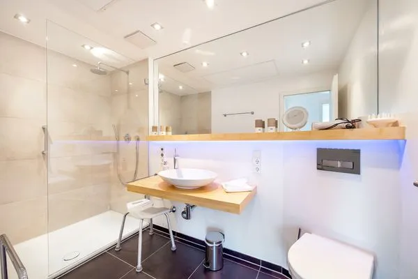 Ferienhaus Bahnhofstrasse Ferienwohnung Morgensonne Langenargen - Badezimmer 1