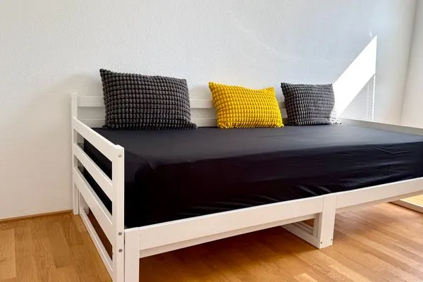 Multi-Fewo Haus Obere Ebenhalde Ferienwohnung ZOOM Wasserburg - Schlafzimmer 1 - Einzelbett