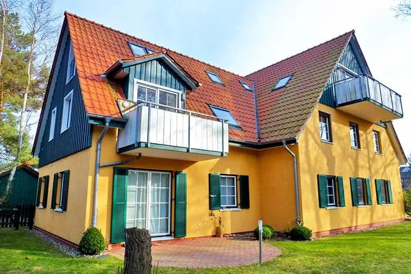 Balkon im ersten Obergeschoß (Westseite)  Haus auf dem Reff W8