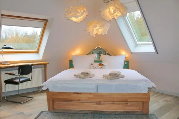 mit Doppelbett (Größe der Betten: Standard, getrennte Matratze) Zum Leuchtturm Wohnung 9