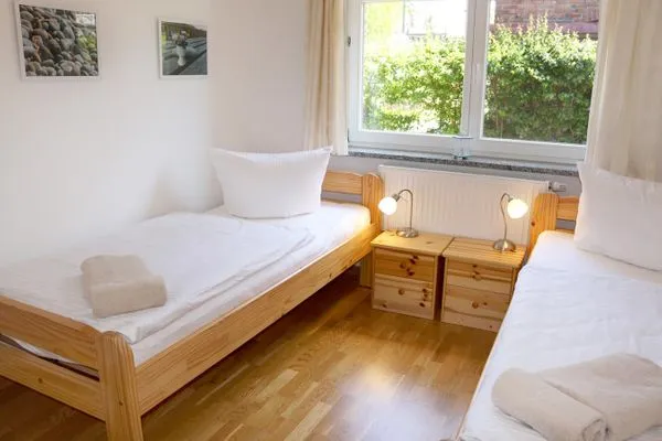 Schlafzimmer II auch ideal als Kinderzimmer / Wäsche zubuchbar  Sommersprosse