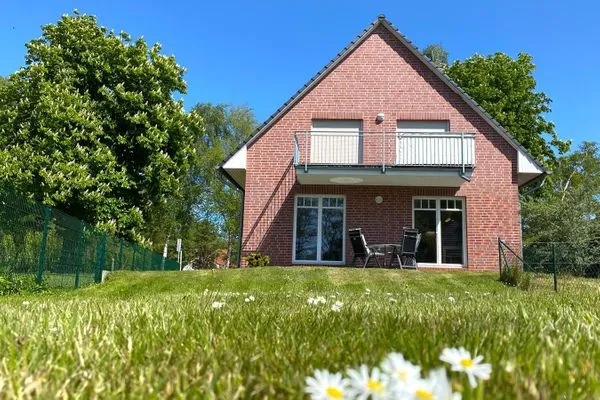 Gartenblick  Sommersprosse