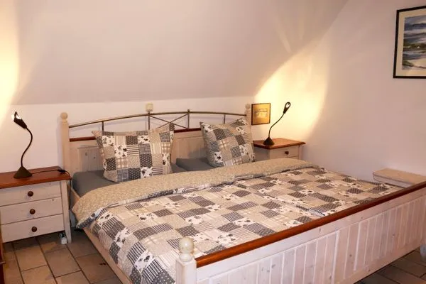 Schlafzimmer (I) mit Doppelbett Waldsiedlung W9.5