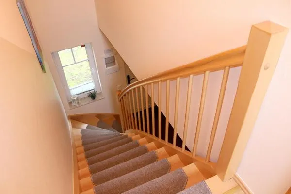 Treppe ins Erdgeschoss  Küstenwind