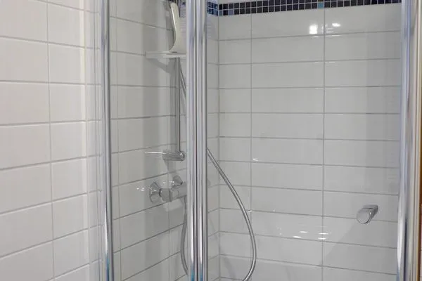 Dusche im Bad  Morgensünn