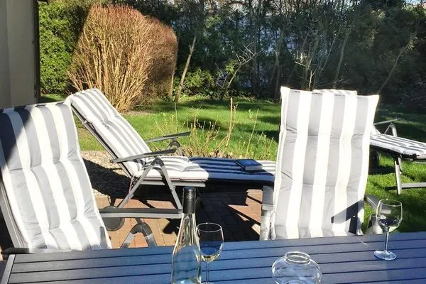sichtgeschützte Süd-Terrasse  Morgensünn
