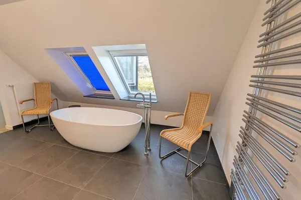freistehende Badewanne Haus Gretchen Turm