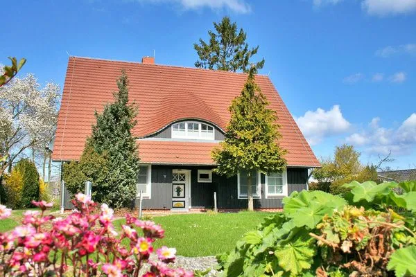 Aussenbild Haus Gretchen / Südseite Haus Gretchen Turm