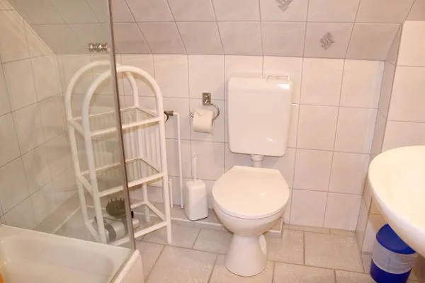 kleines Bad mit DU/WC  Haus Svea