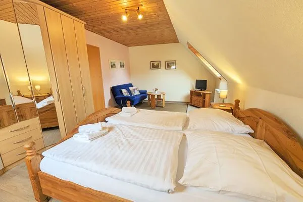 und großem Kleiderschrank  Haus Svea