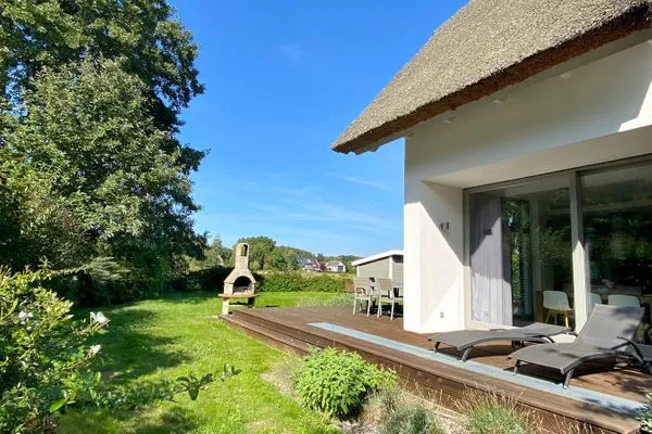 unverbauter Blick nach Norden auf die großen Wiesen in Prerow  Achternhus Fiete