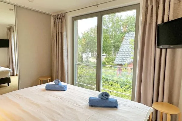 TV-Gerät im Schlafzimmer  Achternhus Kalle