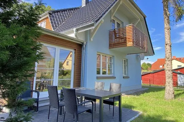 die Terrasse  Backbord