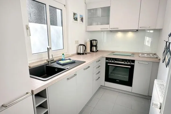 Küche mit Backofen, Cerankochfeld, Kühlschrank, Kaffeemaschine & Co Katharinas Ferienhaus Wohnung 1