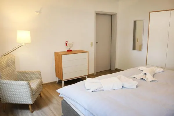Kleiderschrank Katharinas Ferienhaus Wohnung 1