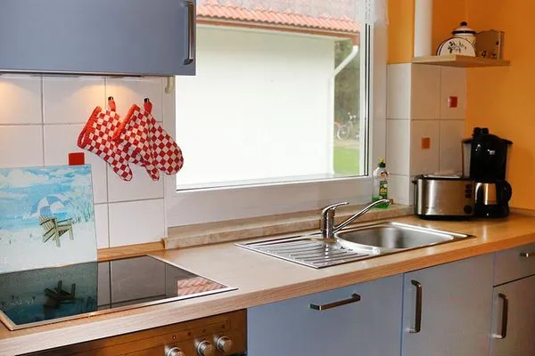 Küche mit Herd, Backofen, Geschirrspüler,  Hinter den Dünen - W86