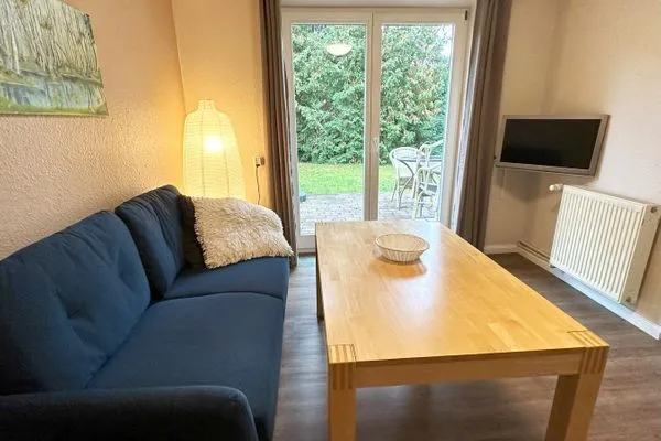 Ausblick ins Grüne - von der Couch in den Garten Haus Kleist Wohnung 3