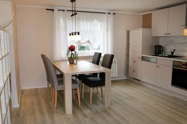 Esstisch im Küchenbereich Haus Kleist Wohnung 4