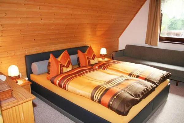 Doppelbett (180x200)  Hämer