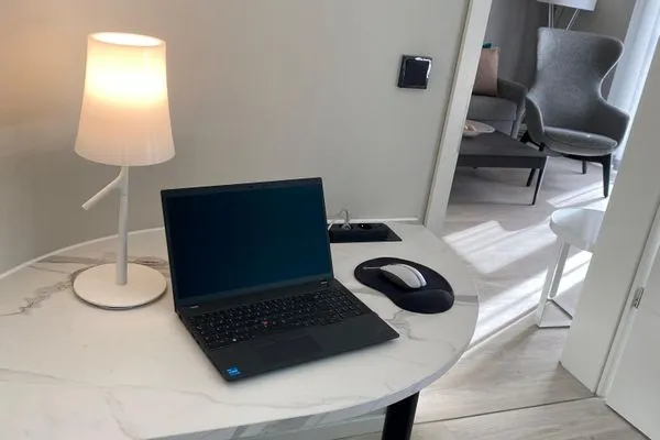 Ferienapartment Ostseestuv Wustrow – Home Office Arbeitsplatz  Ostseestuv